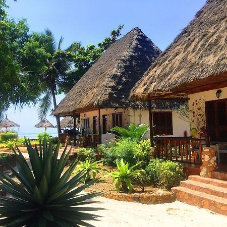 Waikiki Resort Пвані-Мчангані Екстер'єр фото