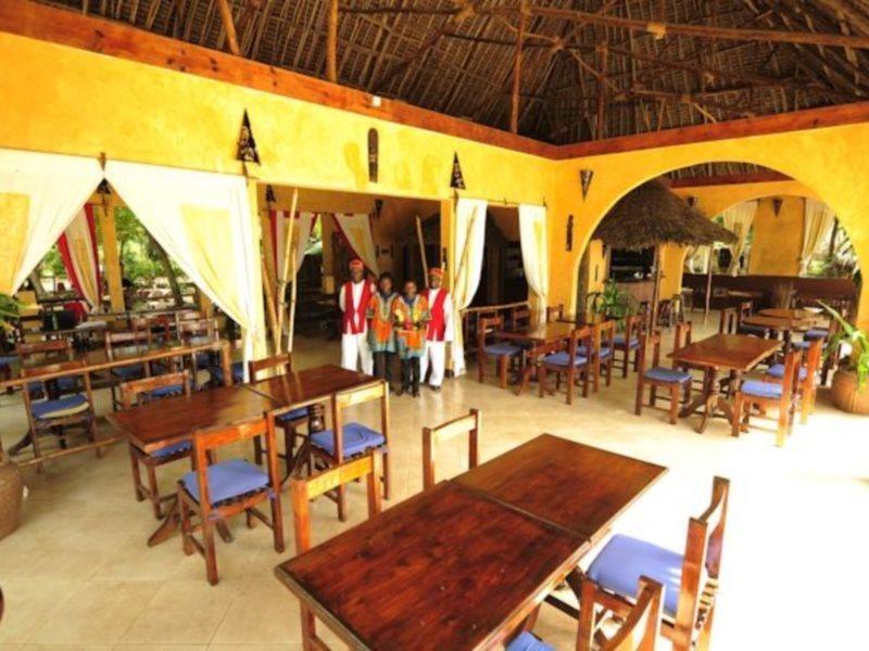 Waikiki Resort Пвані-Мчангані Екстер'єр фото