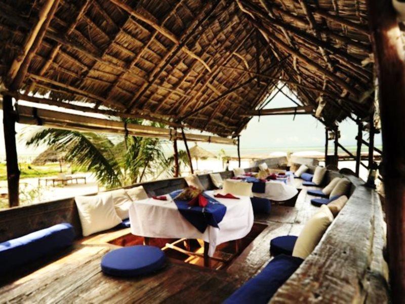 Waikiki Resort Пвані-Мчангані Екстер'єр фото